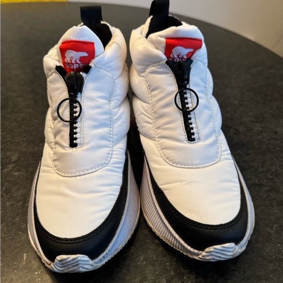 Sorel Women’s Out N About Puffy Boots - Picture 4 of 7